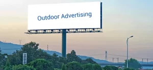 What are the benefits of outdoor advertising in the Internet era?